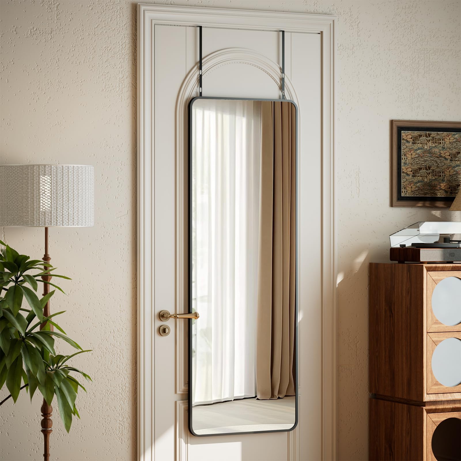 VooBang aluminum frame supports a durable, minimalist mirror design.