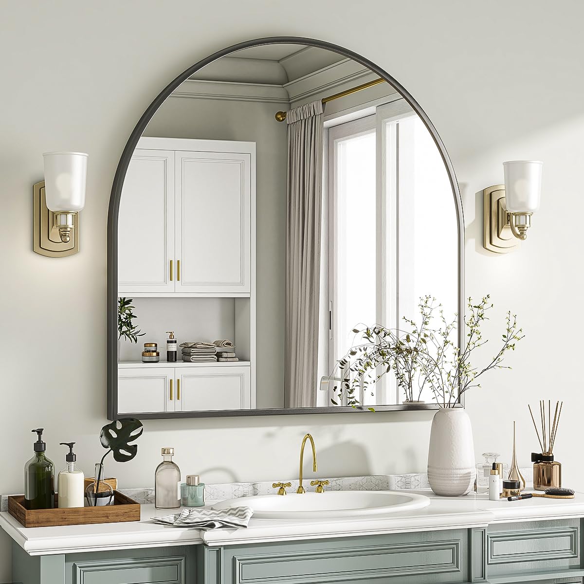 VooBang wall-mounted vanity mirror suitable for bedrooms and hallways.