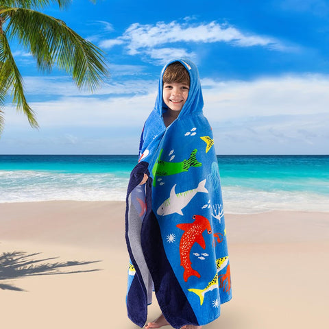 VOOVA & MOVAS hooded towel with two-button design for easy changing