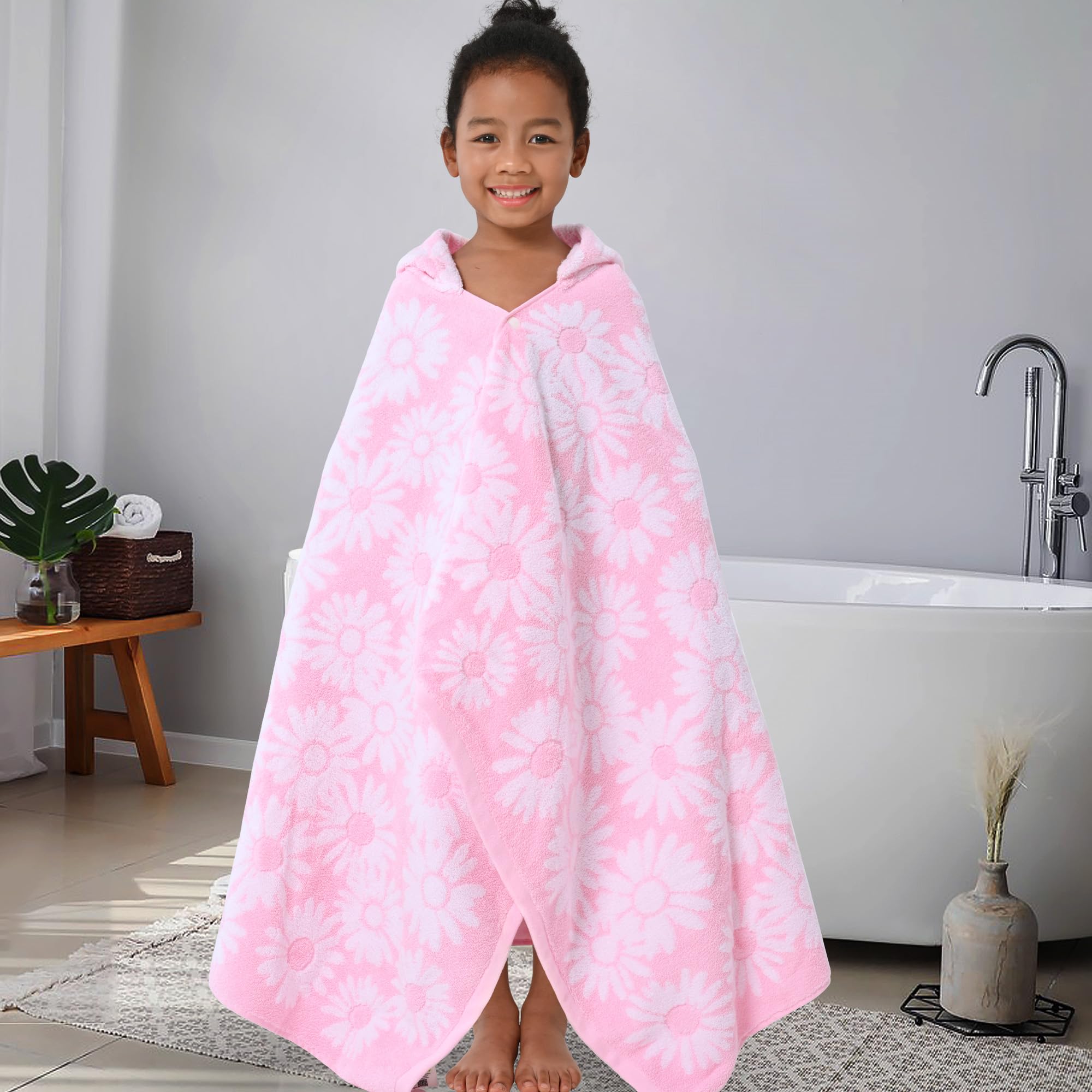 VOOVA & MOVAS high-absorbency towel supports quick drying after pool visits.