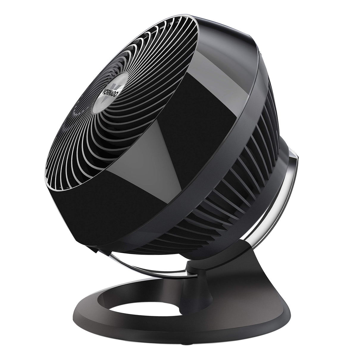 Vornado 660 large air circulator front view showing compact footprint for whole-room cooling