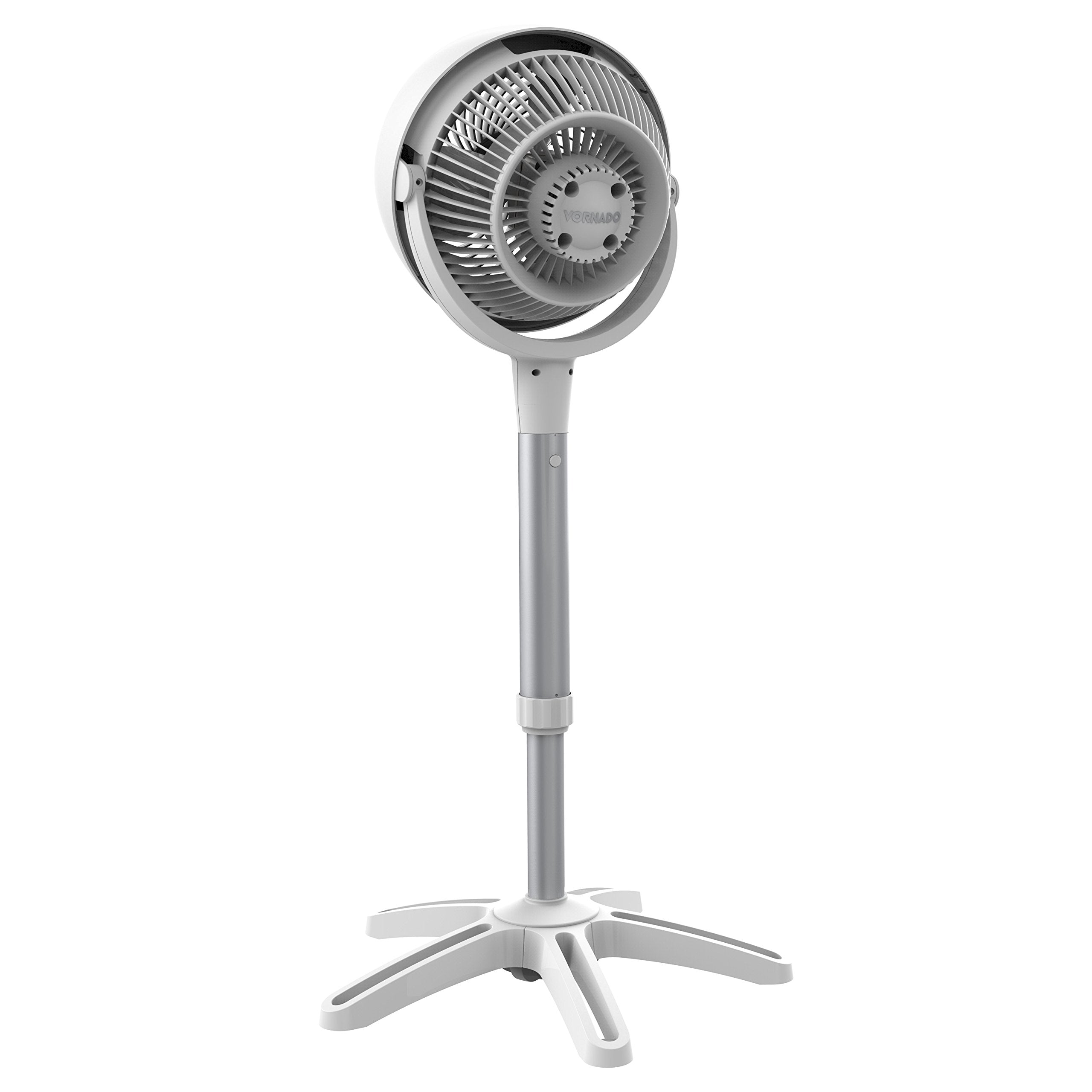 Vornado 683DC spiral grille with deep-pitched blades for efficient airflow.