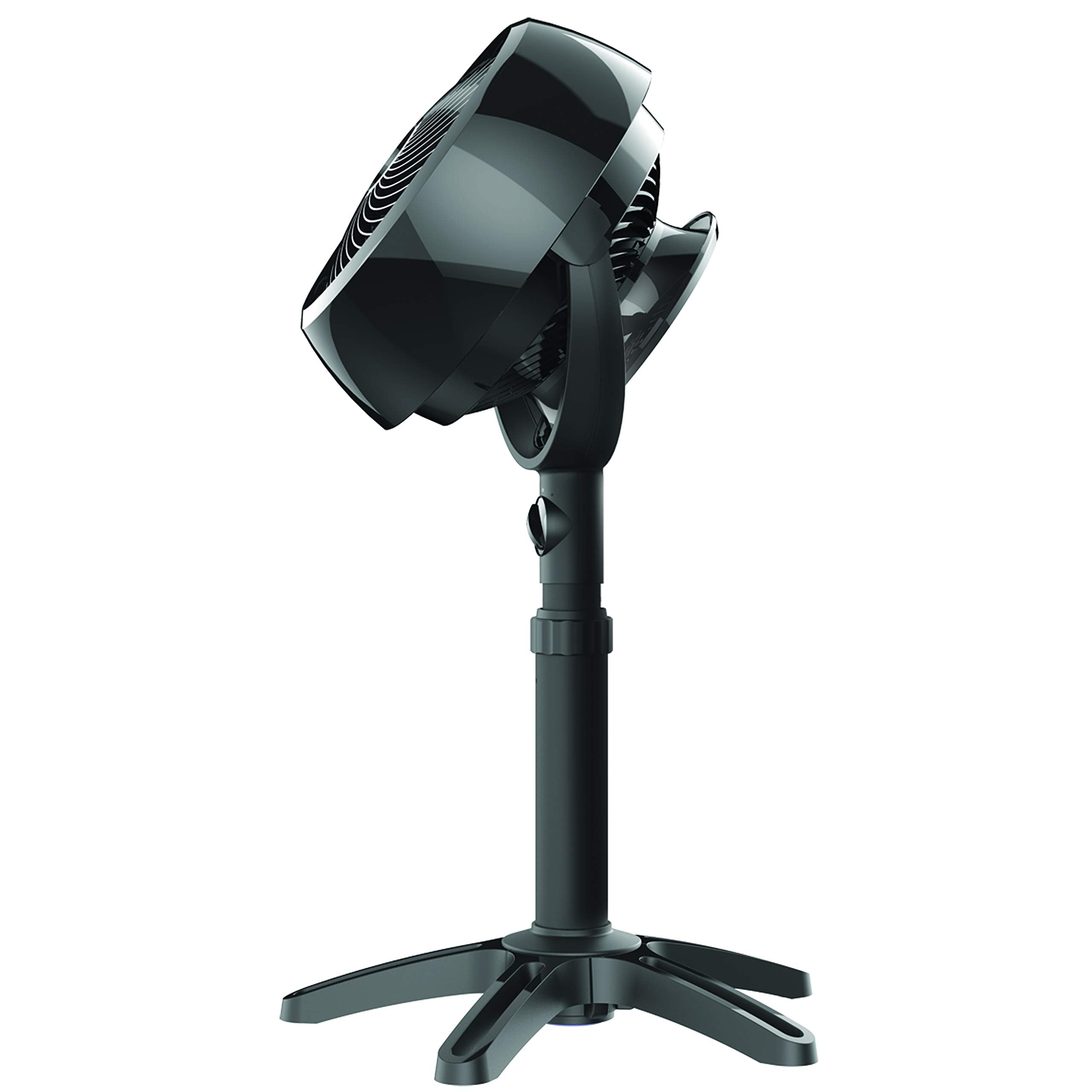 Vornado 7803 three-speed control offers gentle to strong cooling options.