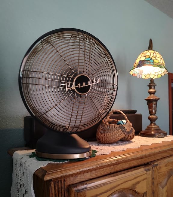 Vornado Silver Swan Alchemy oscillating head delivers broad, even airflow for comfortable cooling.