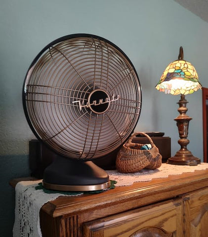 Vornado Silver Swan Alchemy oscillating head delivers broad, even airflow for comfortable cooling.