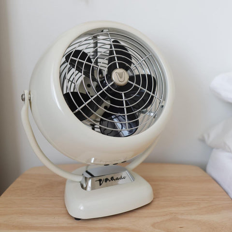 Vintage white finish complements retro interiors while delivering steady performance