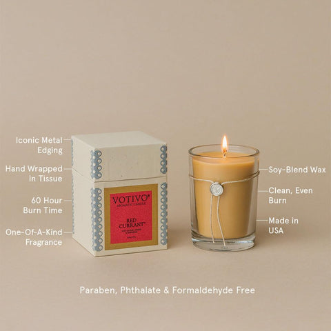 Votivo Red Currant ambience in a living room scene.
