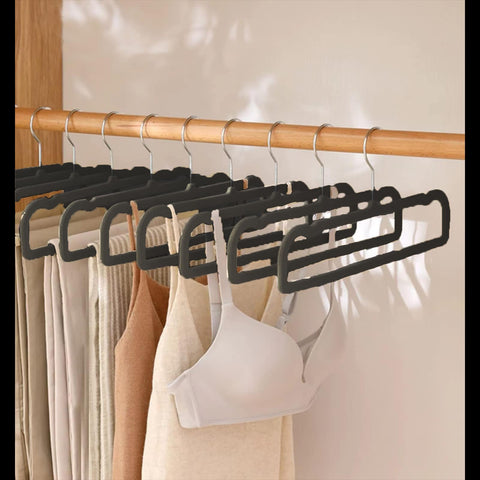 VSV stoage durable velvet hangers protect fabric and reduce creasing