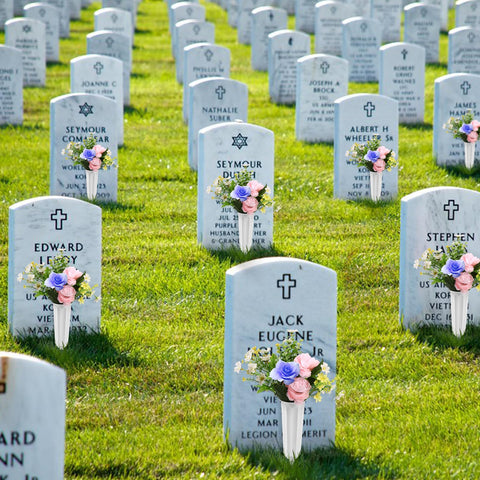 VZZNN plastic grave vases for flowers in white for long-lasting cemetery decor.