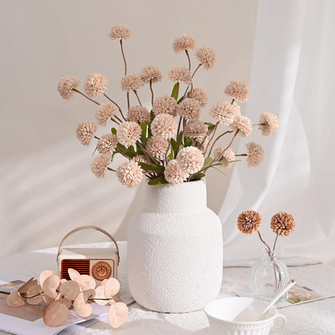 Waipfaru 18-inch silk stem offers flexible shaping for custom arrangements.