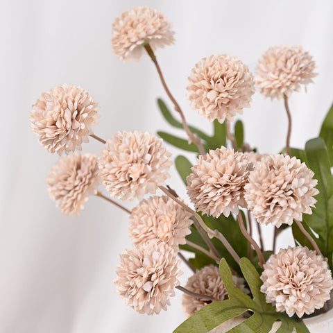 Waipfaru boho centerpiece setup demonstrates easy DIY decor ideas.