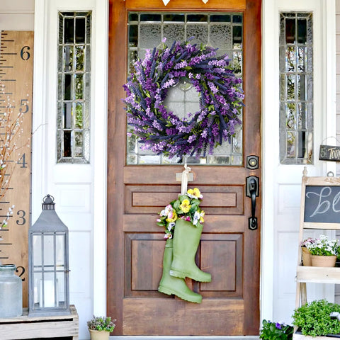 Waipfaru wreath requires minimal maintenance with no watering or sunlight.