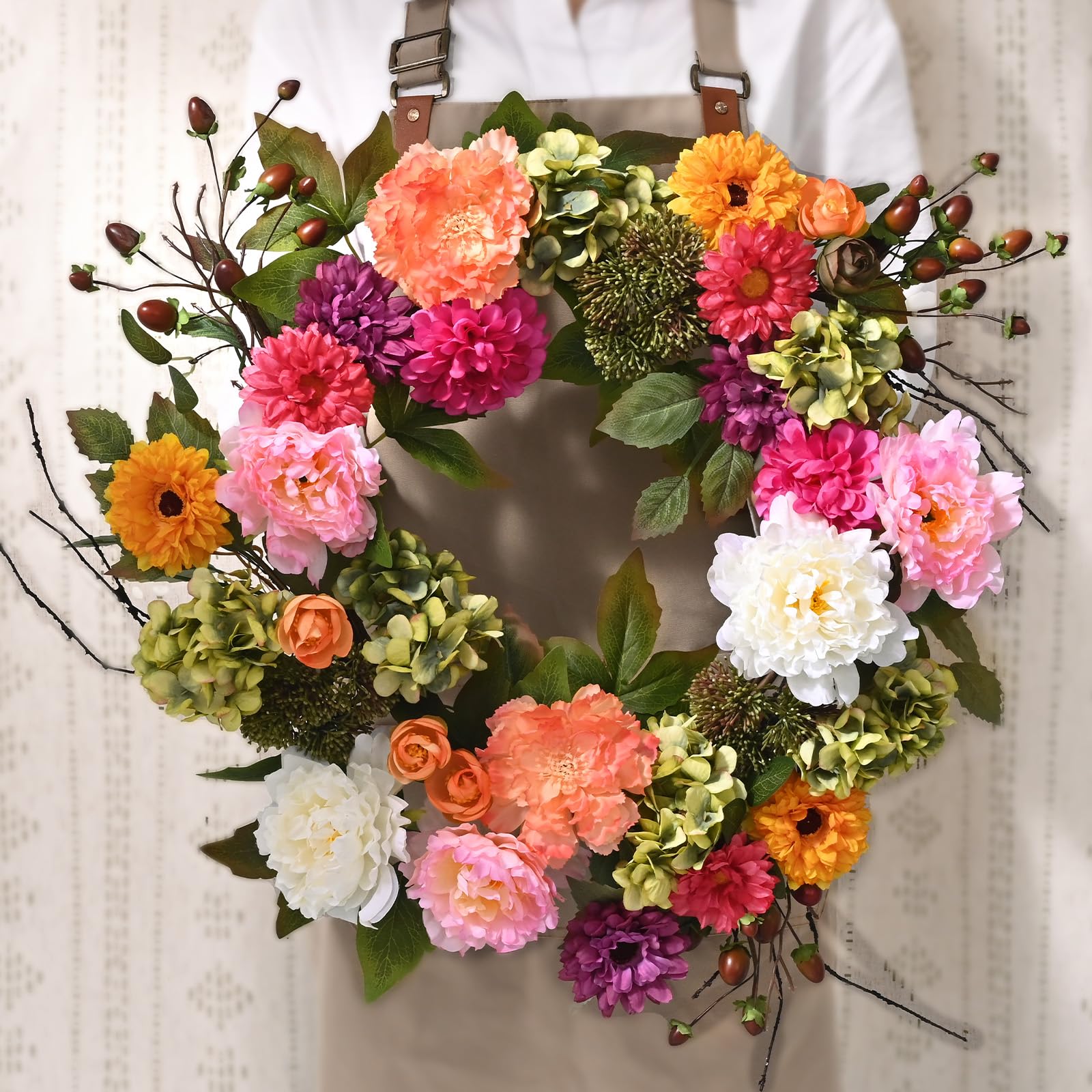Waipfaru Spring Wreath hydrangea close-up highlights lush textures for premium decor.