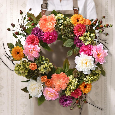 Waipfaru Spring Wreath hydrangea close-up highlights lush textures for premium decor.