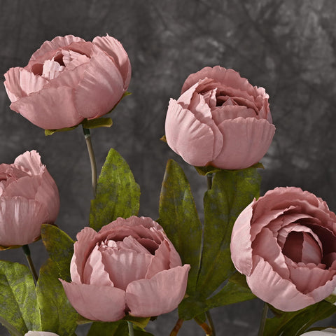 Waipfaru wedding centerpiece peonies provide ready-to-use elegance.
