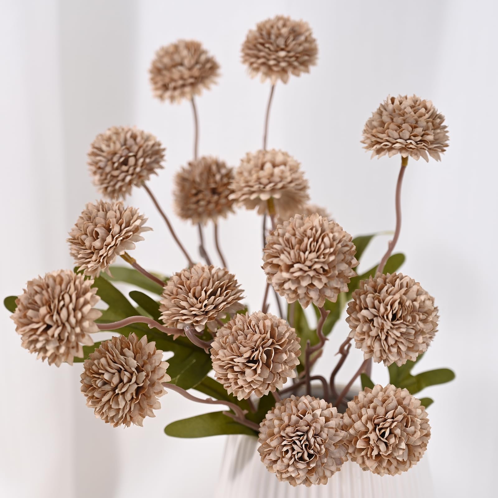 Waipfaru wedding fillers with 10 stems for full-bodied arrangements.