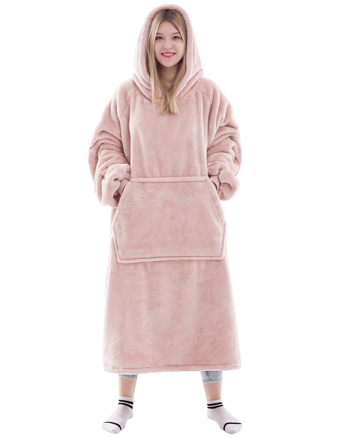 Waitu wearable blanket hoodie pink front view highlights oversized warmth for lounging.