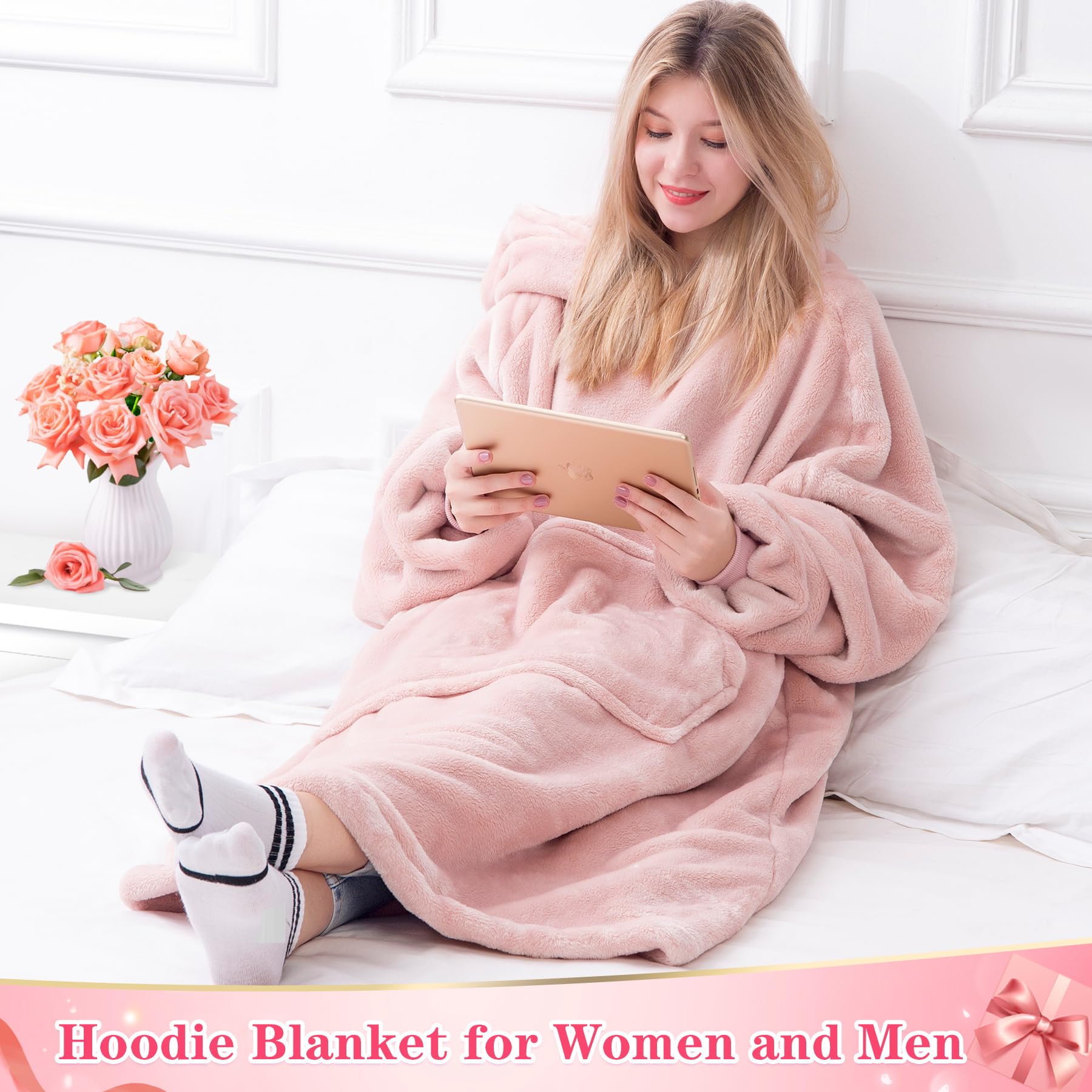 Waitu wearable blanket hoodie pink pocket closeup shows a roomy pocket for remotes and snacks.