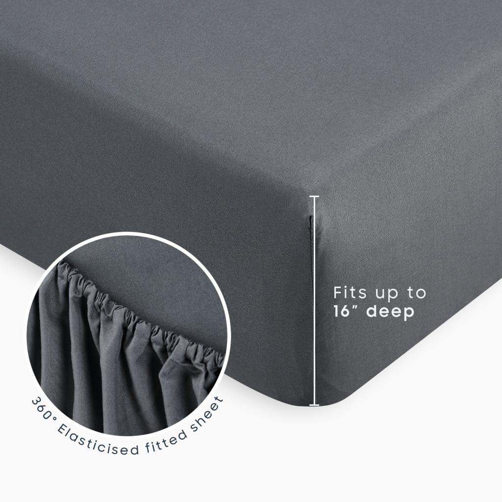 Wake In Cloud soft brushed polyester balances warmth with lightweight comfort.