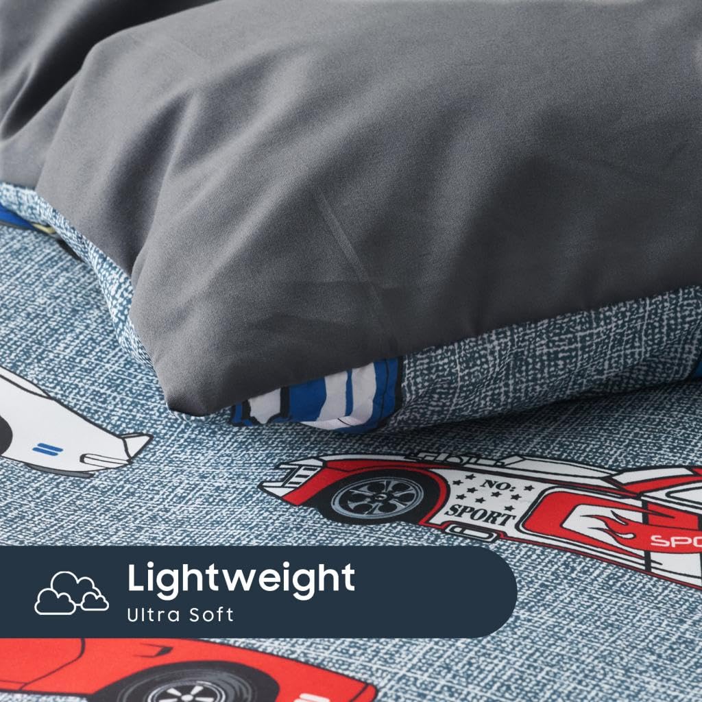 Wake In Cloud fitted sheet with elastic and 16-inch pocket fits securely.
