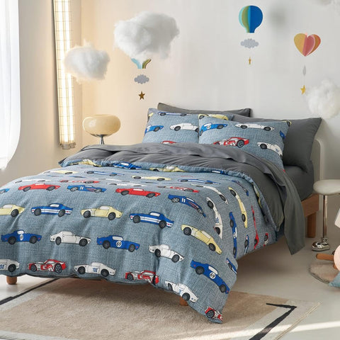 Wake In Cloud colorful supercar wheels design brightens a boy's room.
