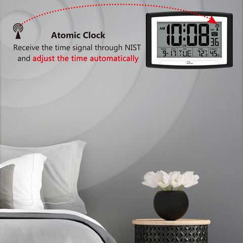 WallarGe Atomic Clock battery-operated alarm; reliable wake-up without cords.