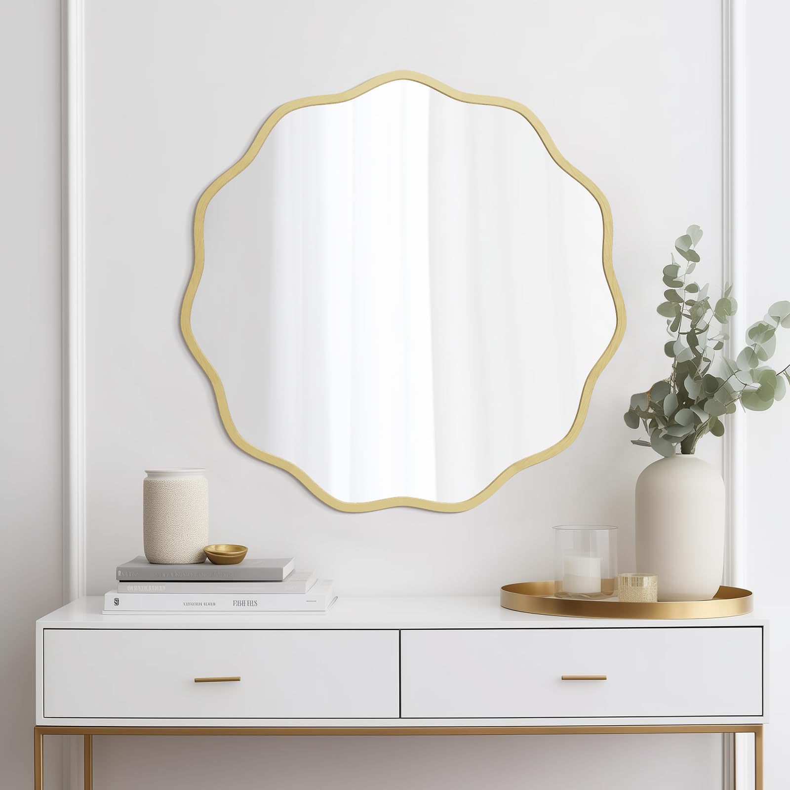 WallBeyond tempered glass round mirror with 5mm thickness for clear, safe reflections
