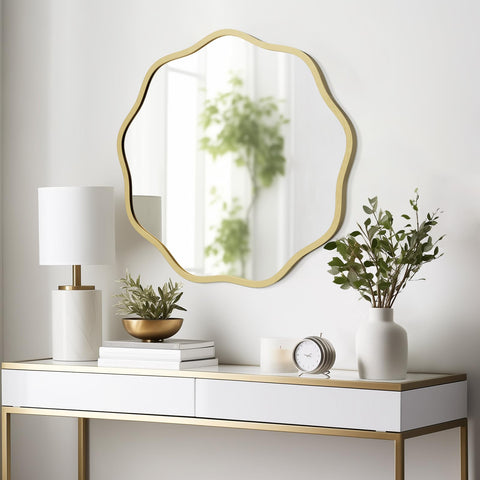 WallBeyond tempered-glass round-mirror offers clear, distortion-free reflections for daily use