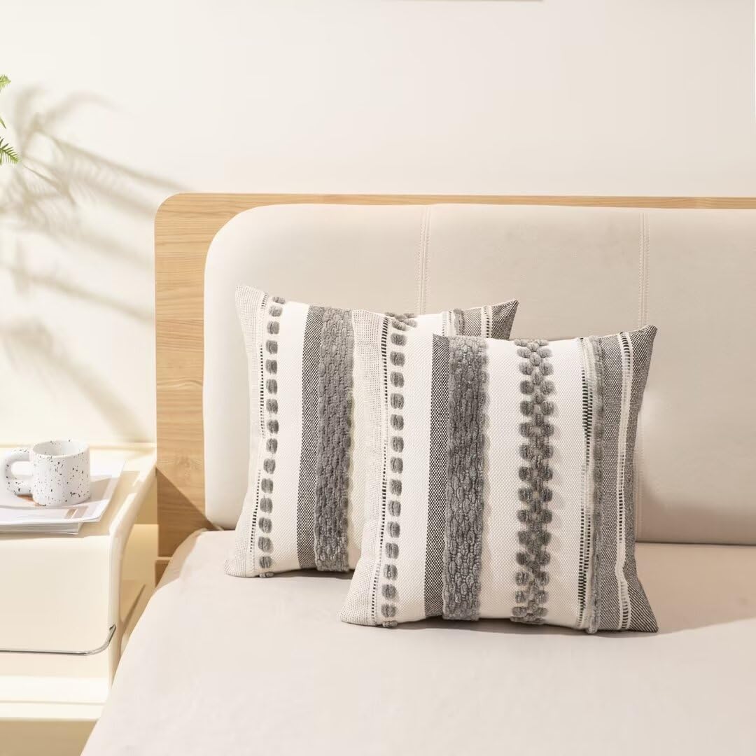 WANLIRD pillow cover showing sturdy stitching and smooth zipper