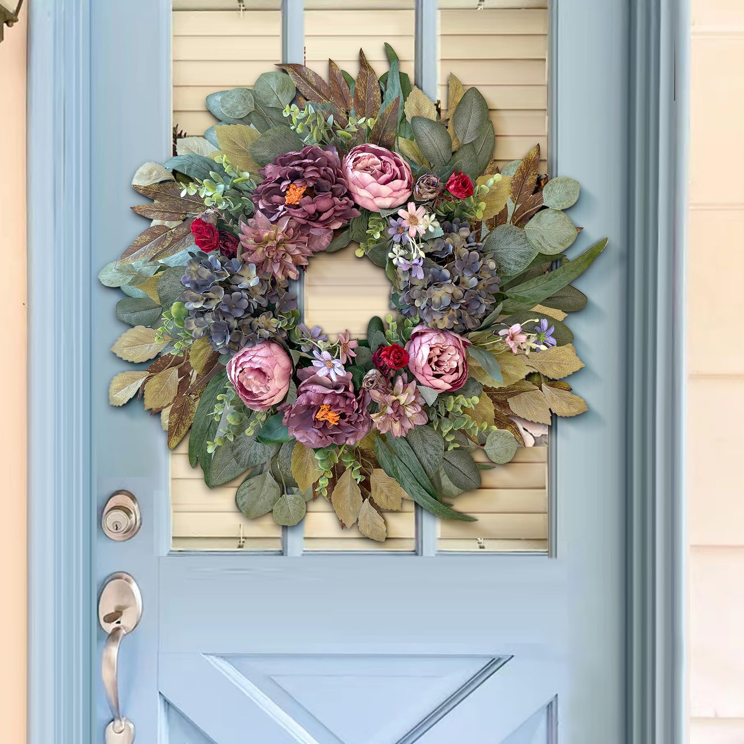 WANNA-CUL wreath demonstrates versatile indoor/outdoor decor