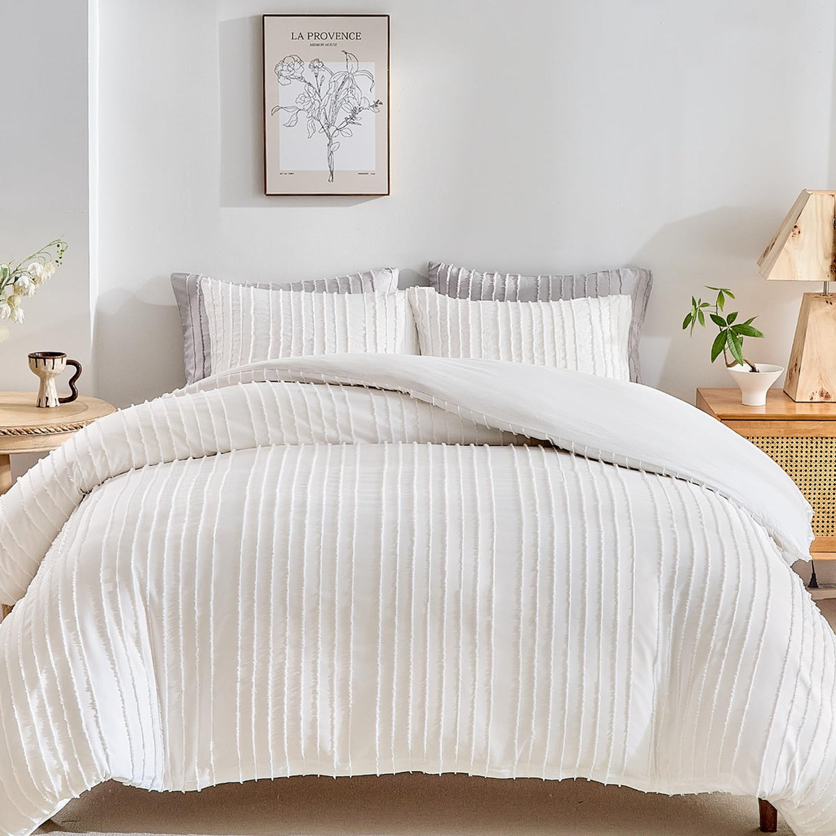 WARMDERN White Boho Duvet Cover with striped texture enhances bed decor.