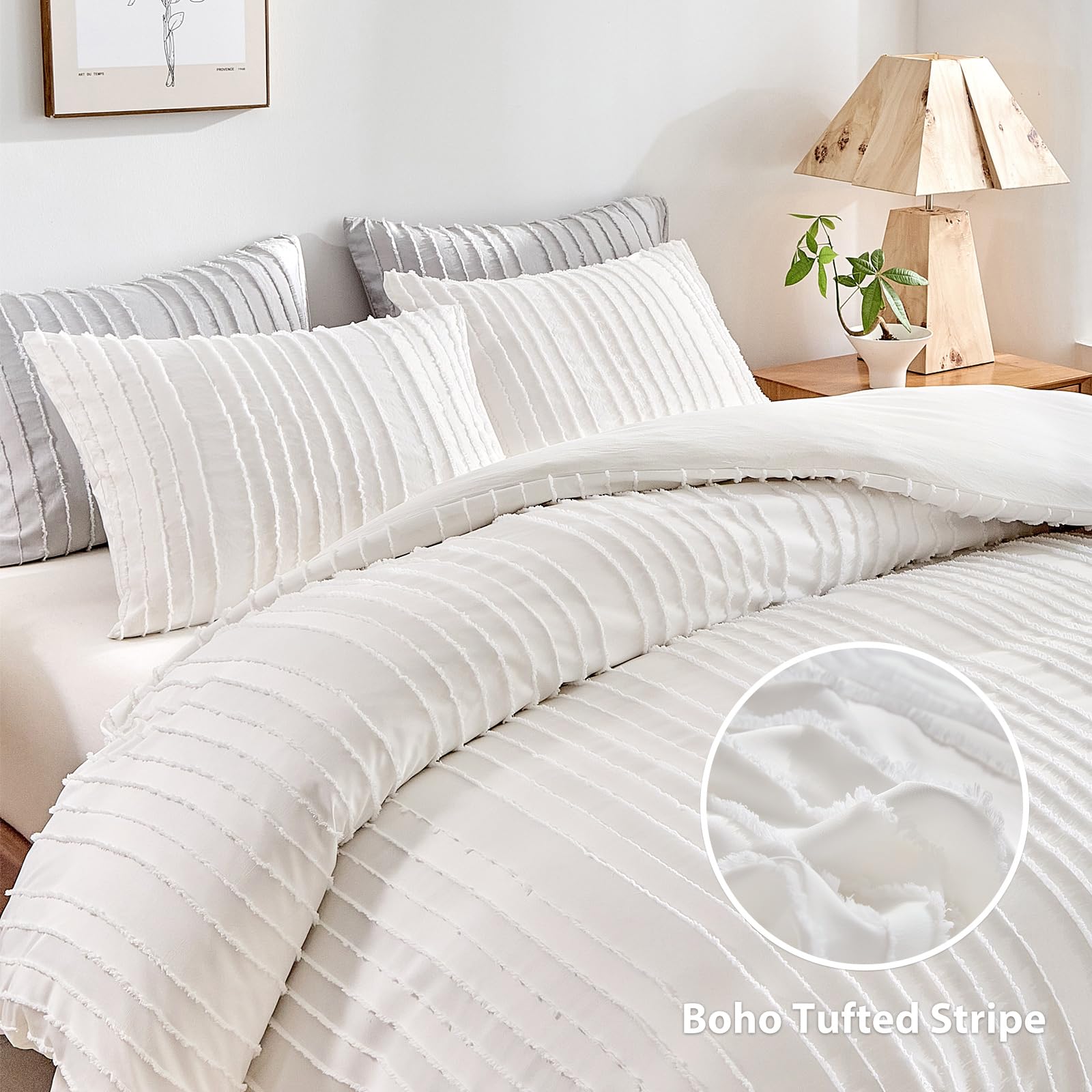 WARMDERN duvet cover shows tufted detail for subtle bohemian charm.
