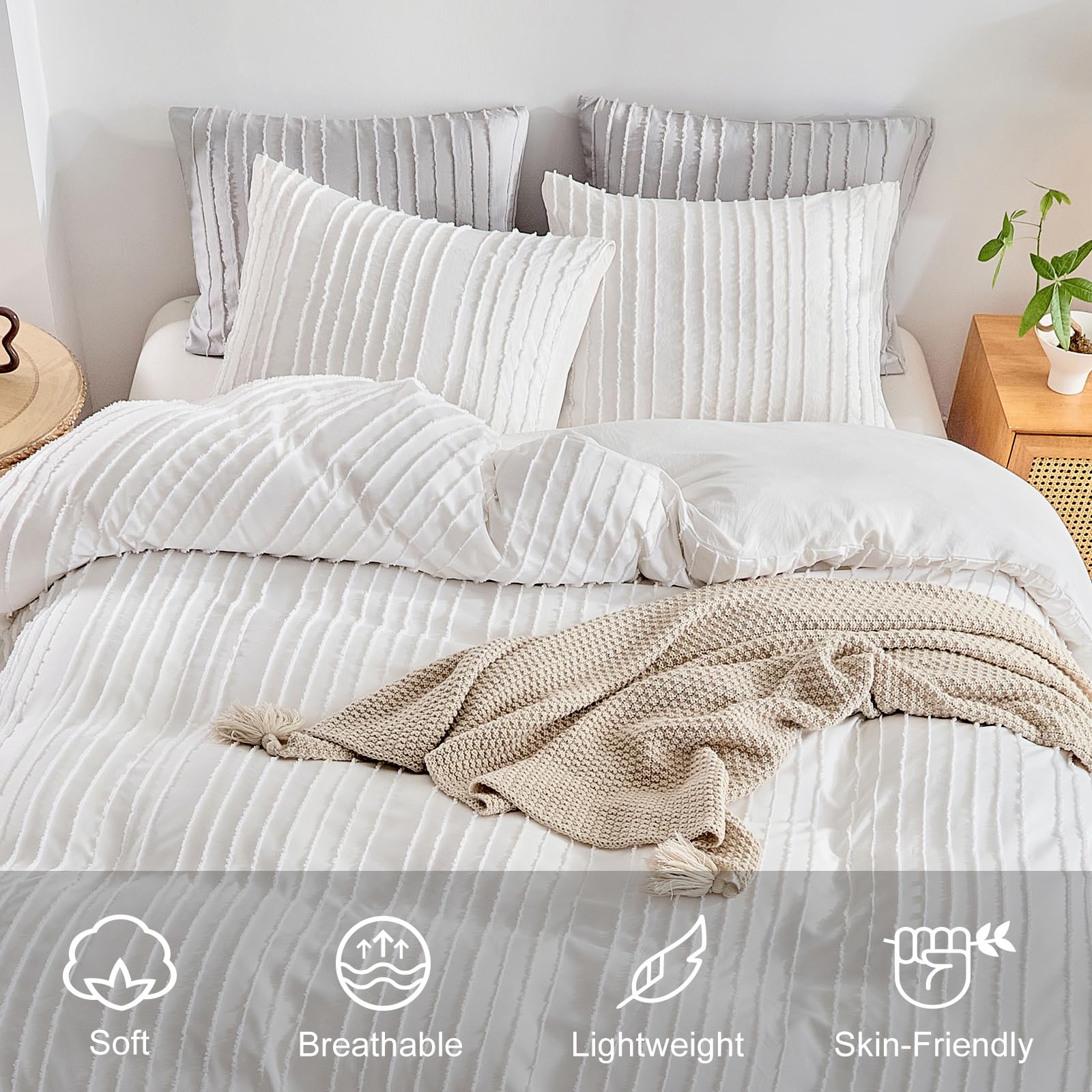 WARMDERN hidden-zipper design keeps duvet securely in place.