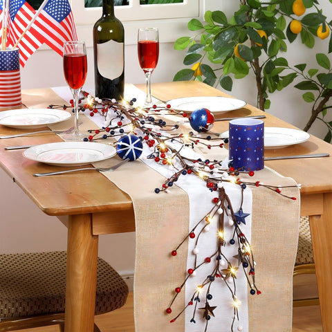 Wavwavw LED patriotic garland with warm lights enhances holiday ambiance.