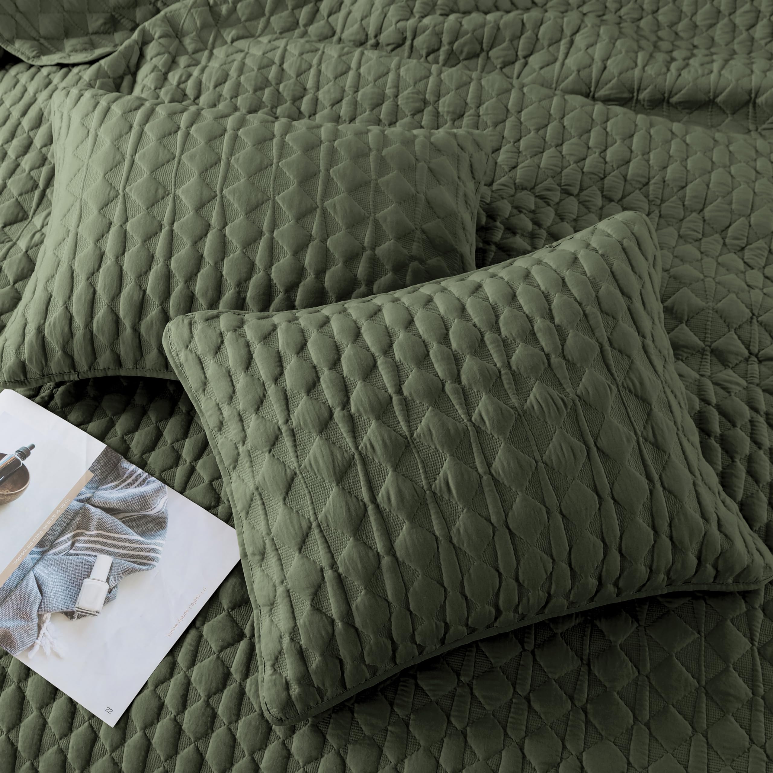 WDCOZY all-season quilt in king size ideal for year-round use