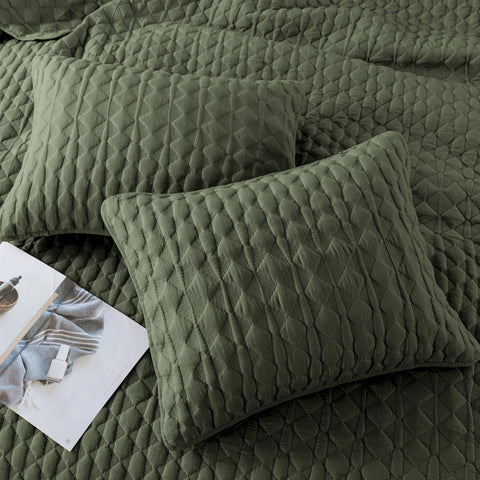 WDCOZY all-season quilt in king size ideal for year-round use