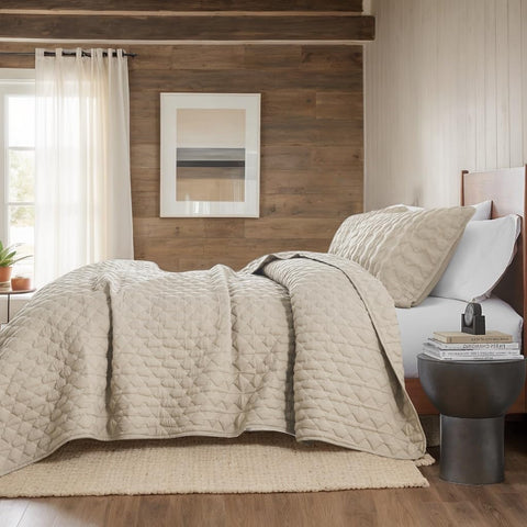 WDCOZY easy care: machine wash cold, tumble dry low for everyday convenience.