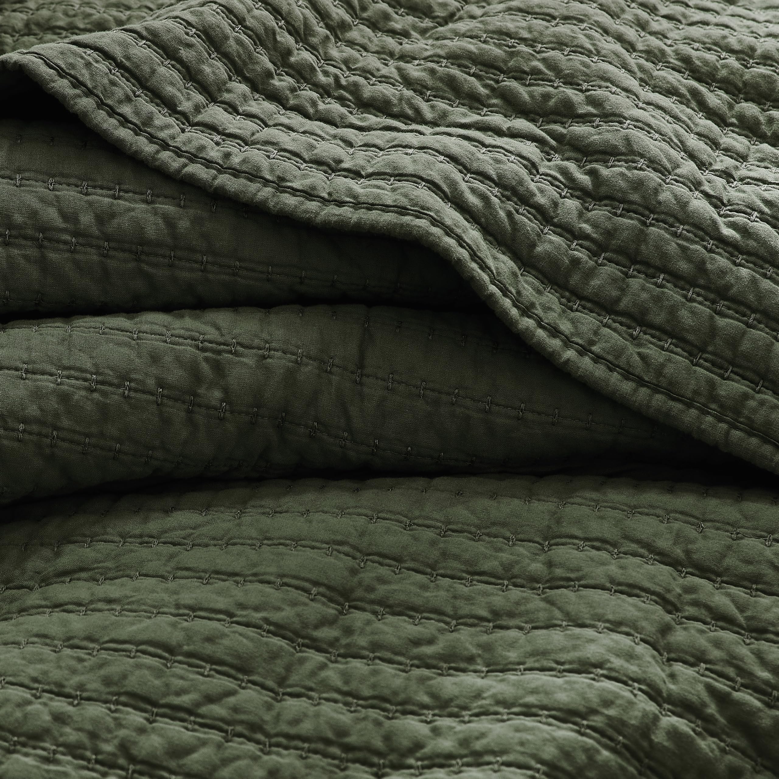 WDCOZY easy care bedding that stays soft after washing.