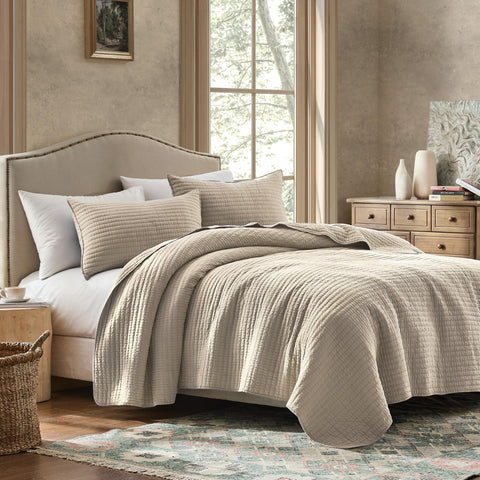 WDCOZY lightweight all-season coverage for spring through winter nights.