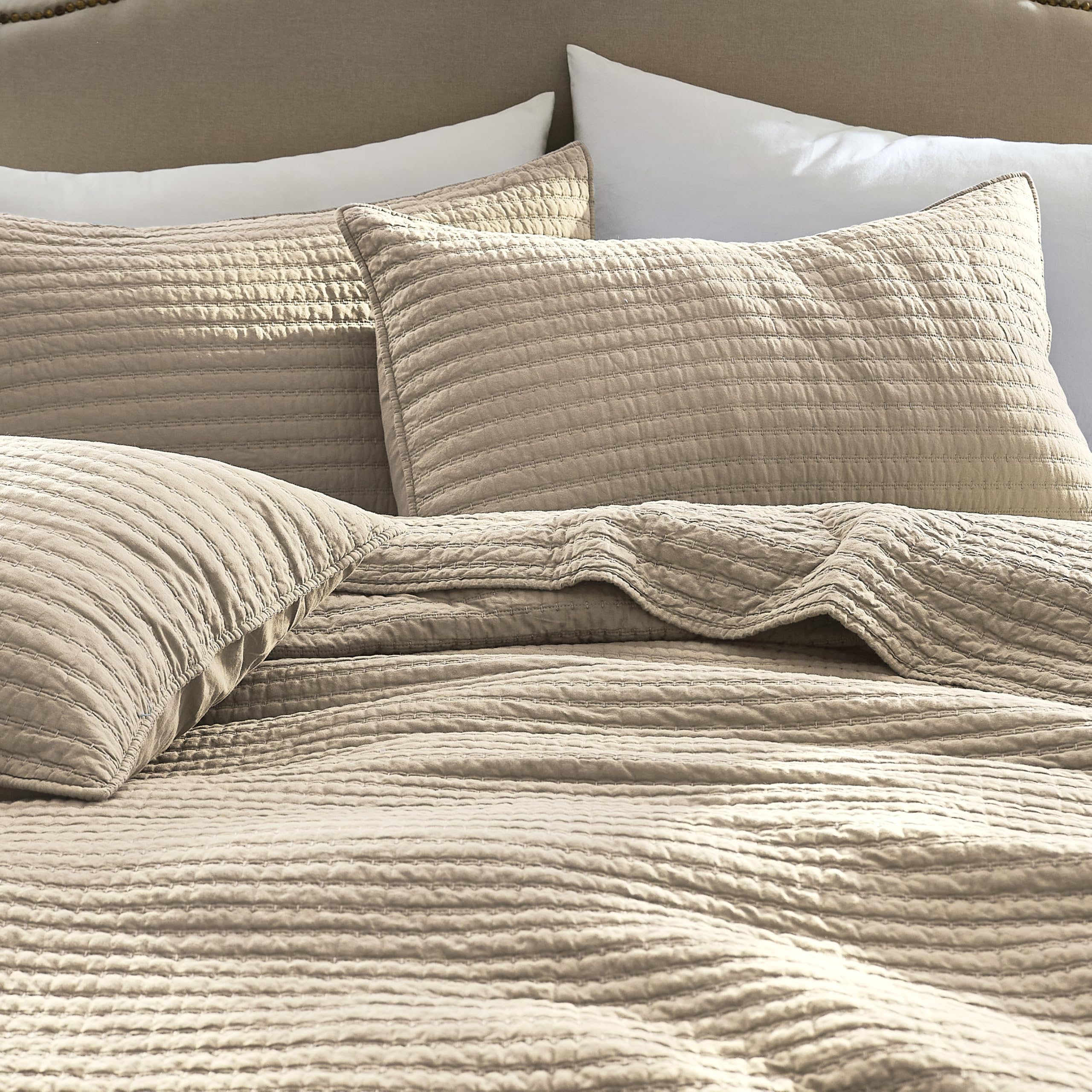 WDCOZY pre-washed gauze texture adds soft lived-in warmth.