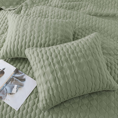 WDCOZY Cal King quilt set with two matching shams for a polished look