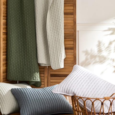 WDCOZY scalloped edges and farmhouse design detail add charm.