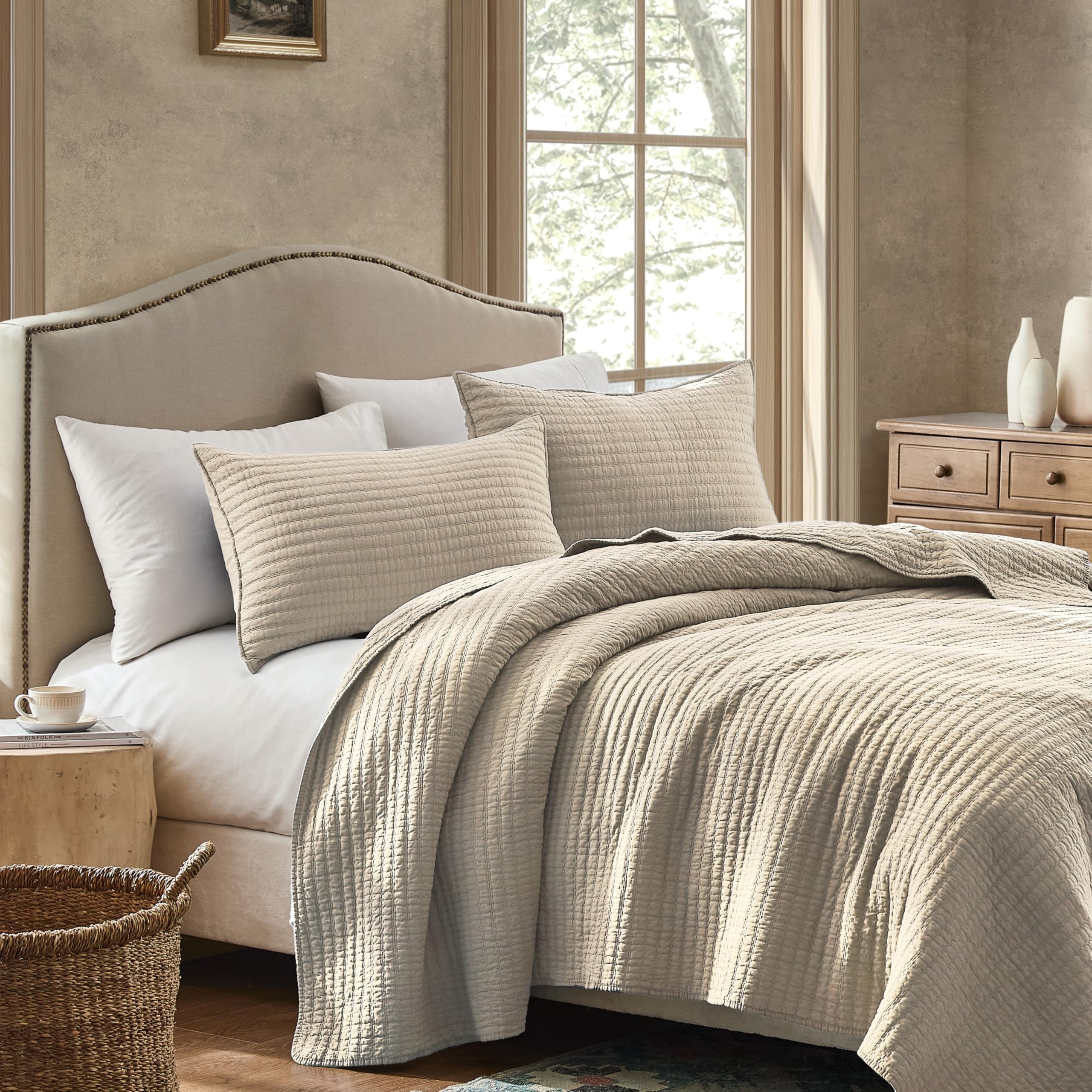 WDCOZY stripe pick-stitch detail adds texture and depth.