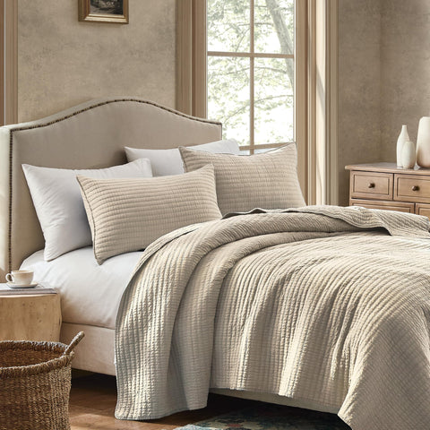 WDCOZY stripe pick-stitch detail adds texture and depth.