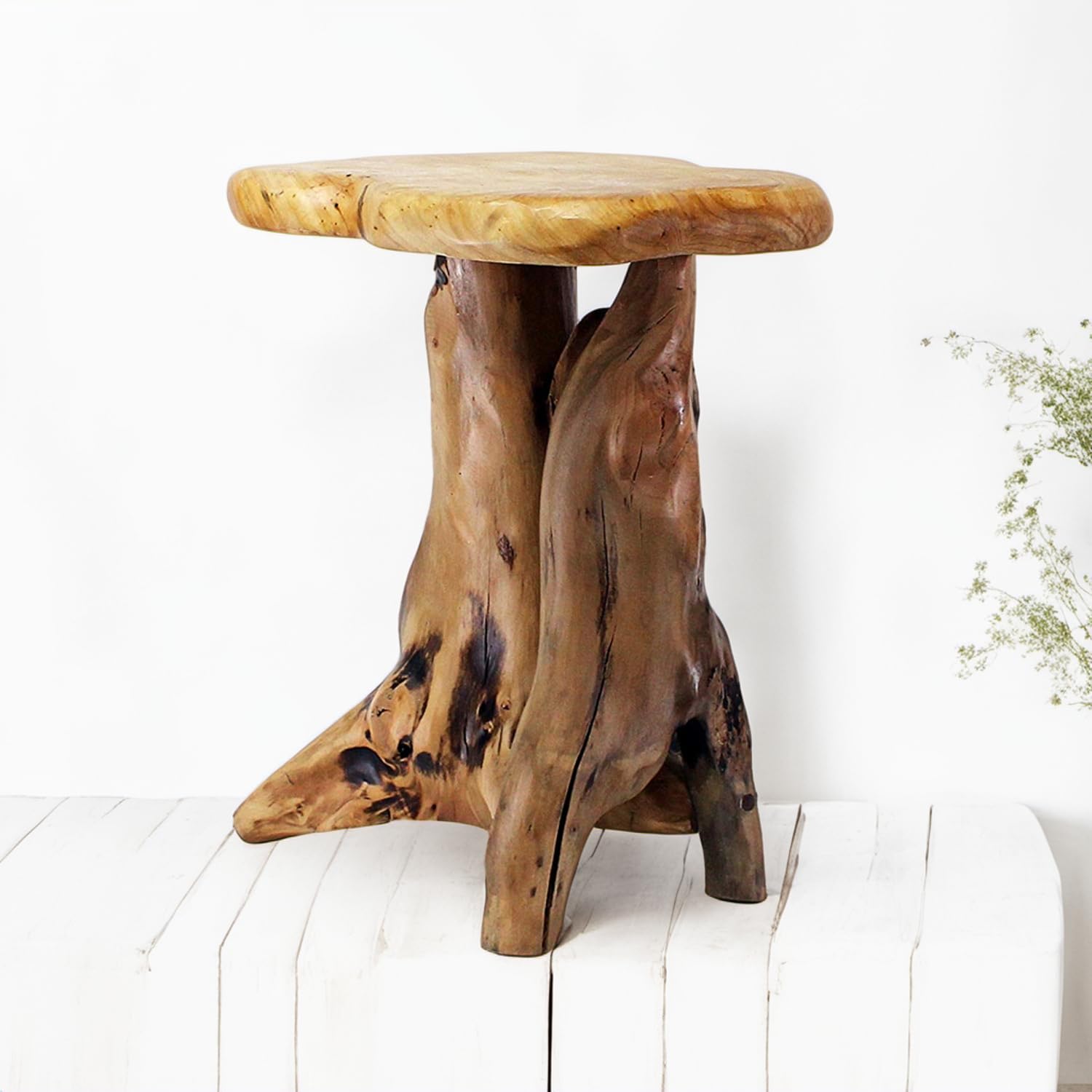 WELLAND Natural Tree Stump Stool displays raw cedar texture for rustic appeal
