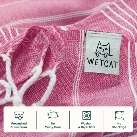 WETCAT Quick-dry fabric dries rapidly after use.