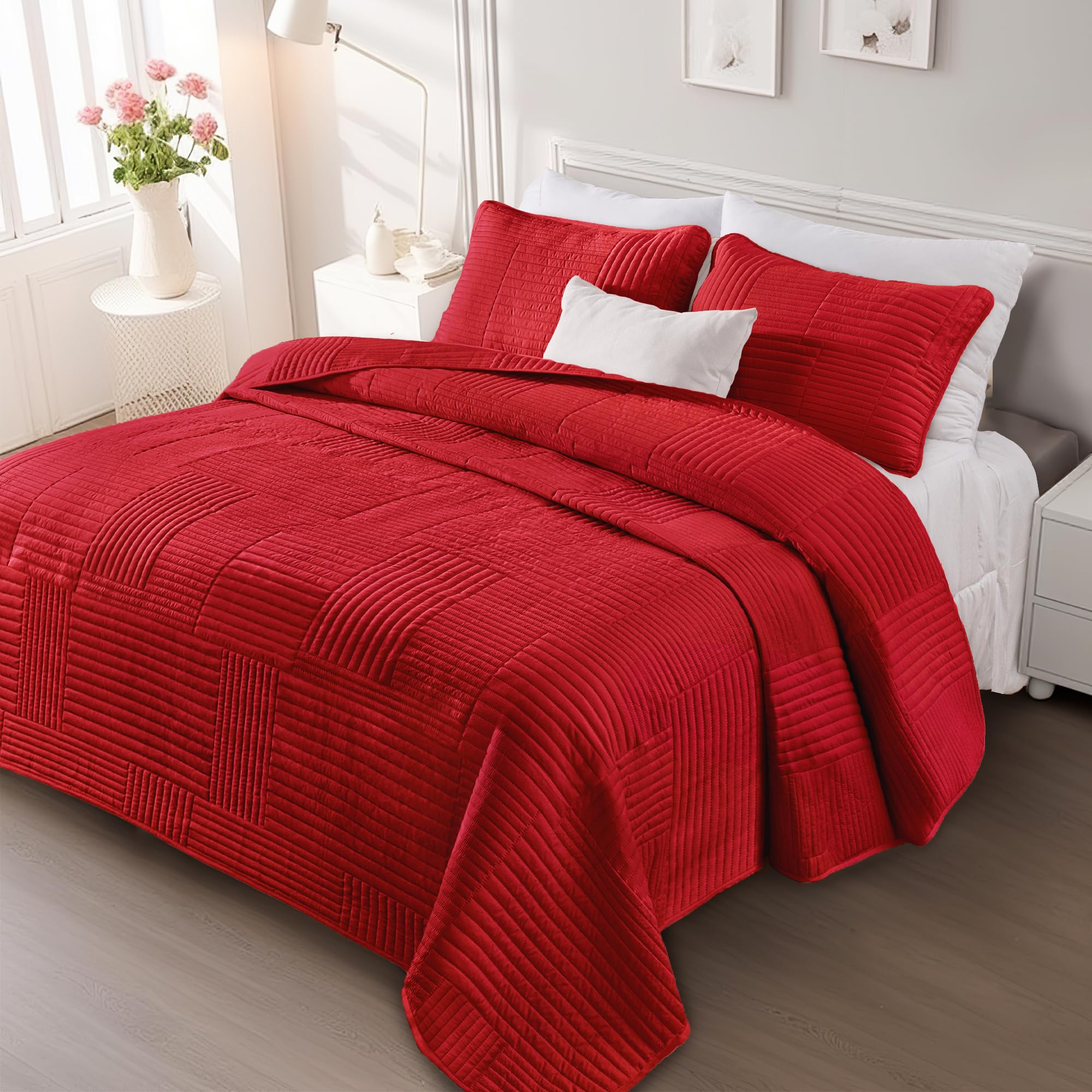 Whale Flotilla machine washable quilt simplifies care without sacrificing softness.