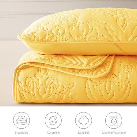 Whale Flotilla reversible bedspread with two looks in one.