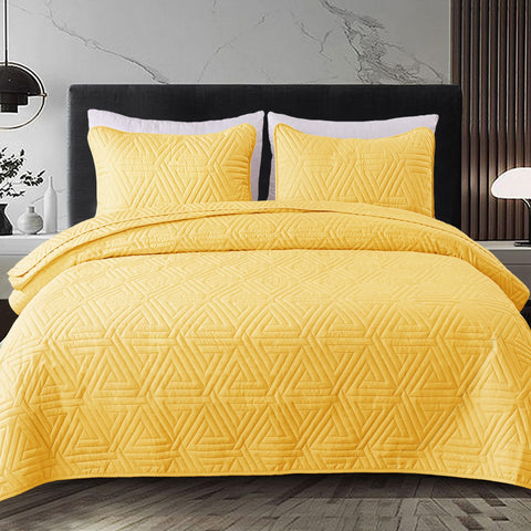Whale Flotilla twin quilt 88x68 inches offers comfortable drape on beds.
