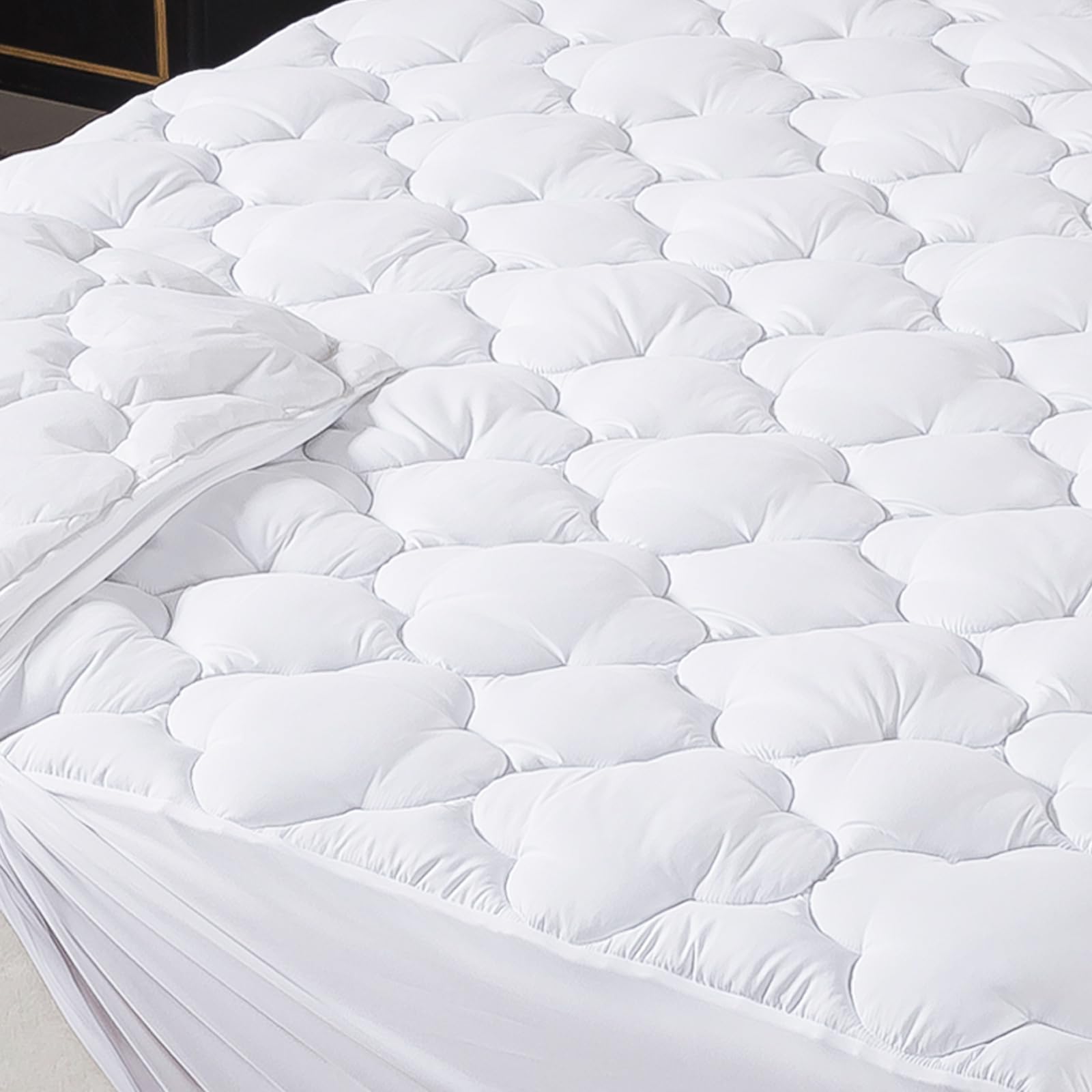 WhatsBedding Full Mattress Pad with plush top layer for cozy comfort